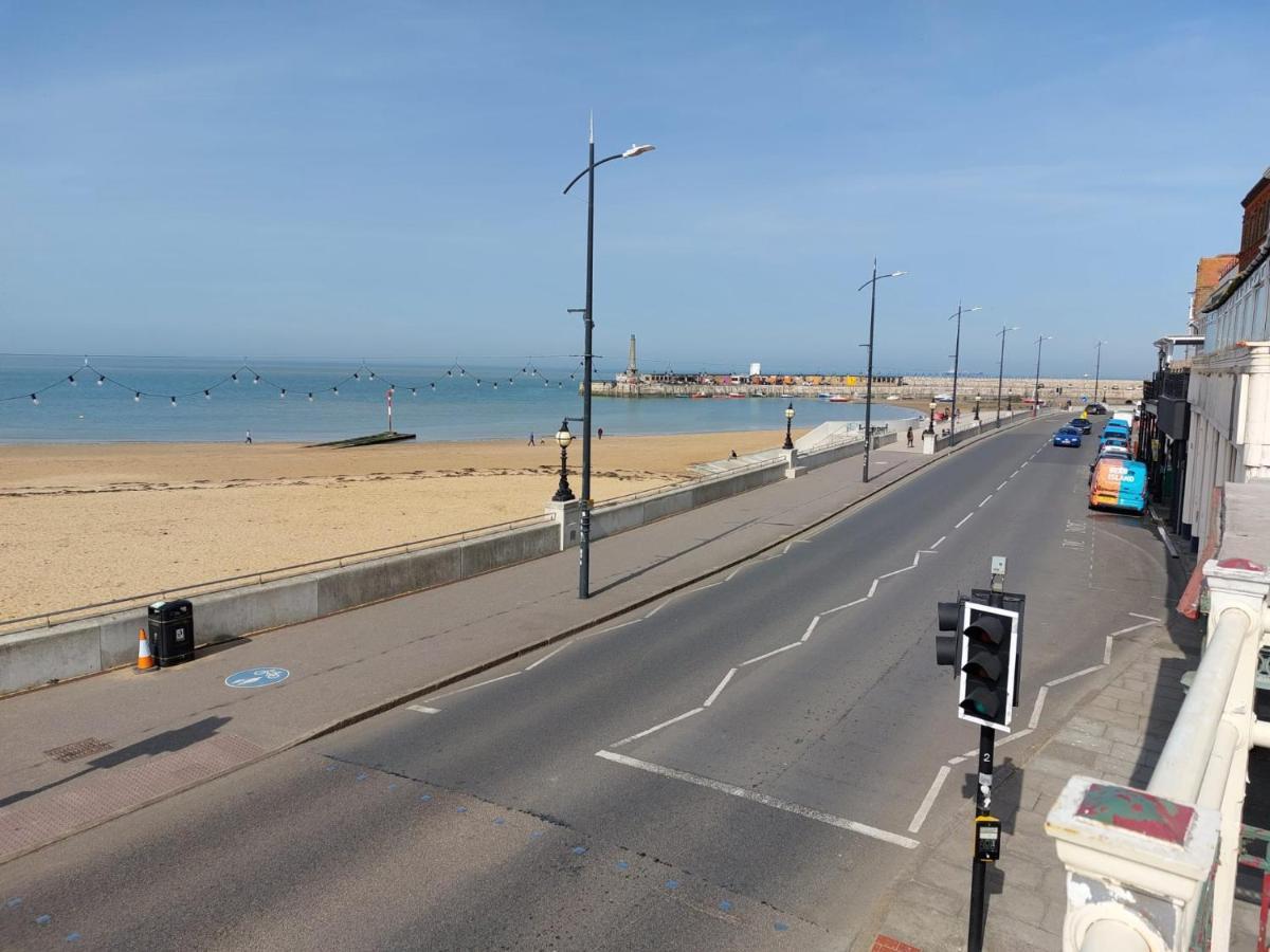 Inviting 1-Bed Apartment In Herne Bay Kültér fotó