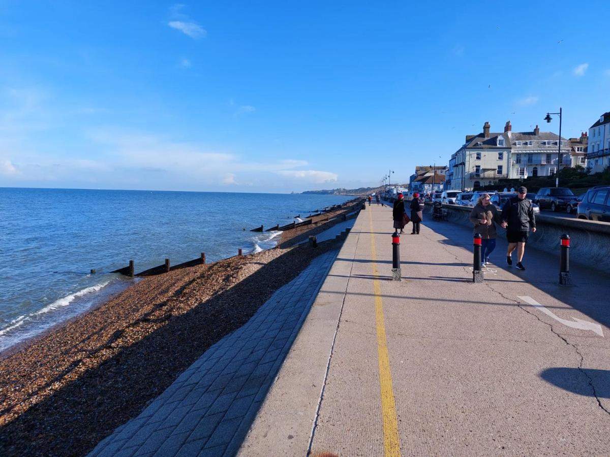 Inviting 1-Bed Apartment In Herne Bay Kültér fotó